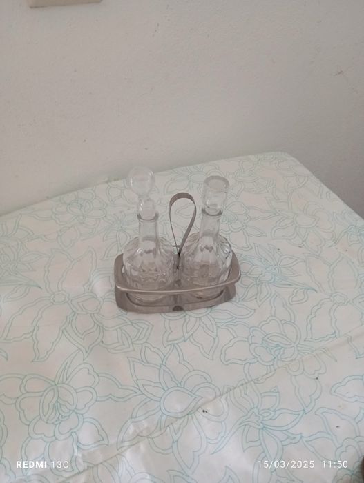 Galheteiros em vidro novo