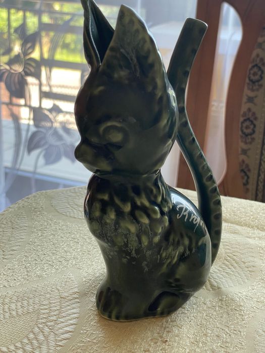 Śliczna Figurka, wazon