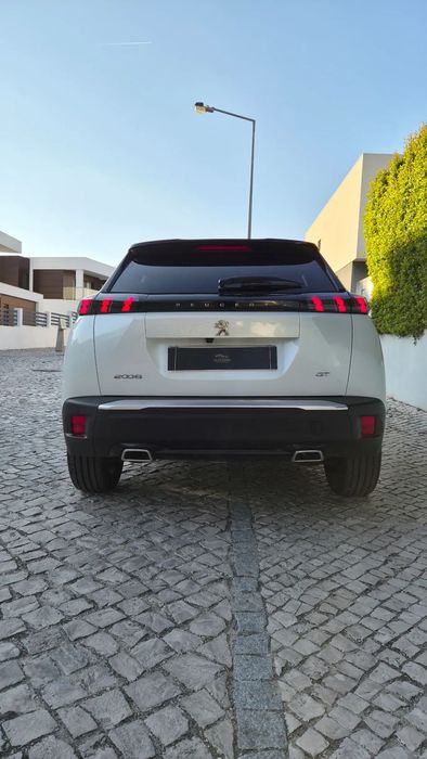 Peugeot 2008 1.2 PureTech GT EAT8