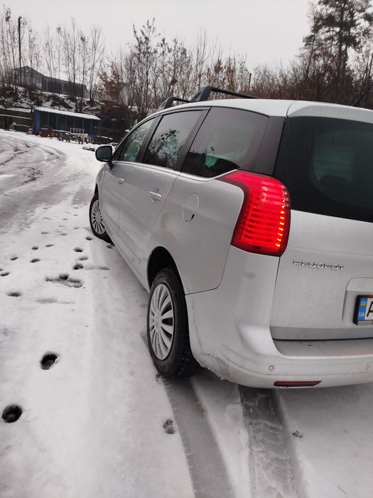 Продається свій автомобіль