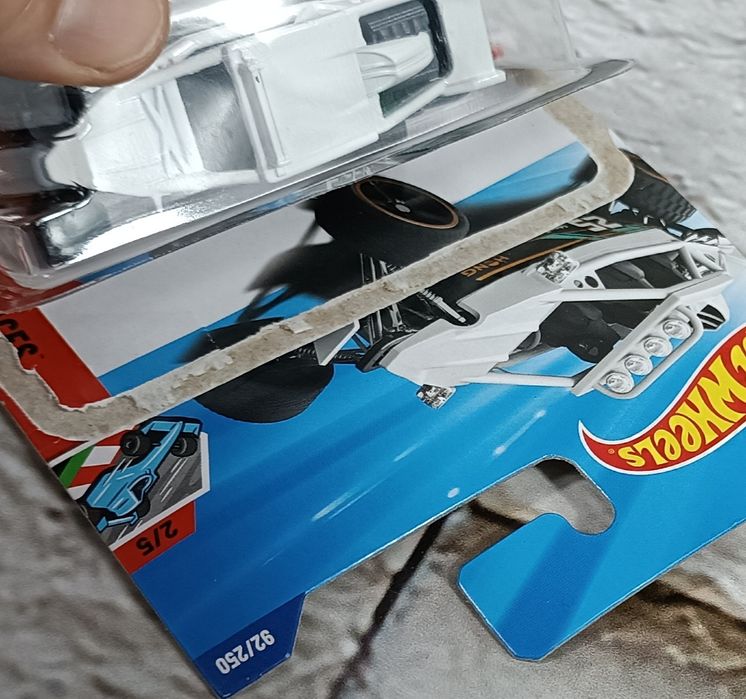 Hot Wheels samochodzik Dune It Up