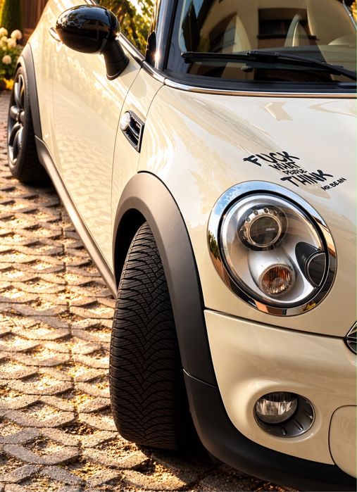 Mini Cooper. R56.