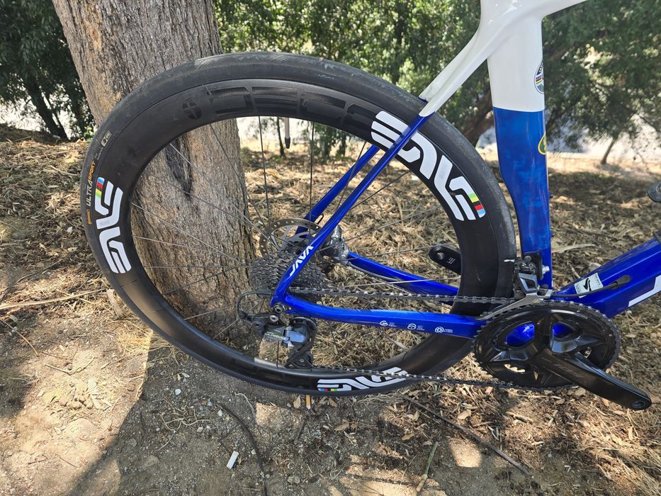 Bicicleta de disco com rodas carbono