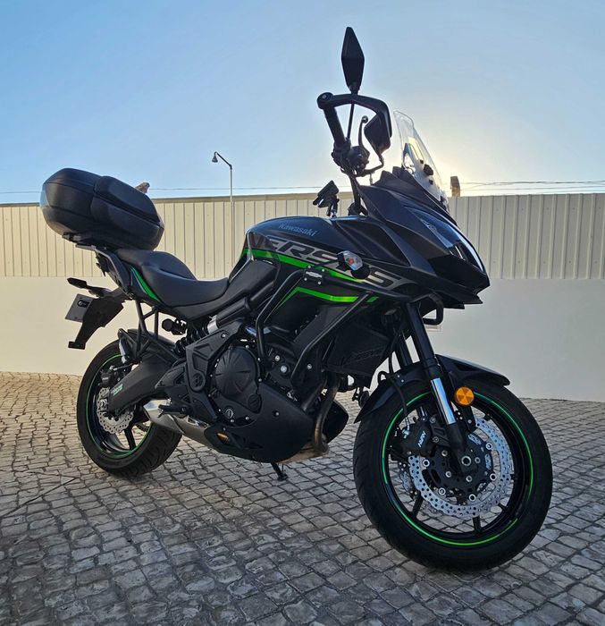 Cawazaki versys 650, de 2020, com 15200km,  6000€