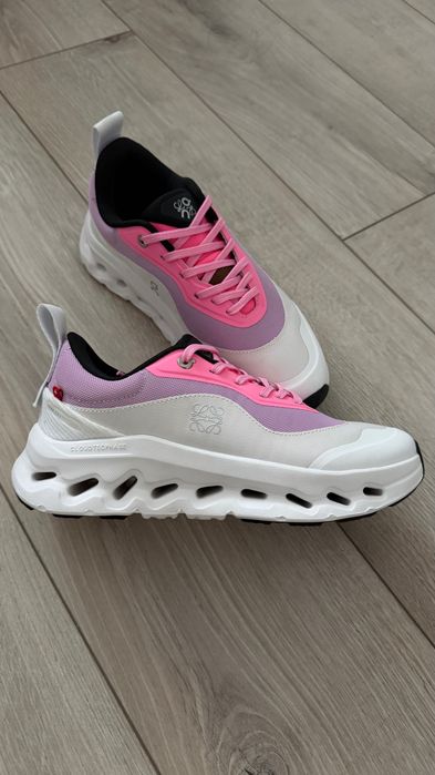 Кросівки on x Loewe on Cloud