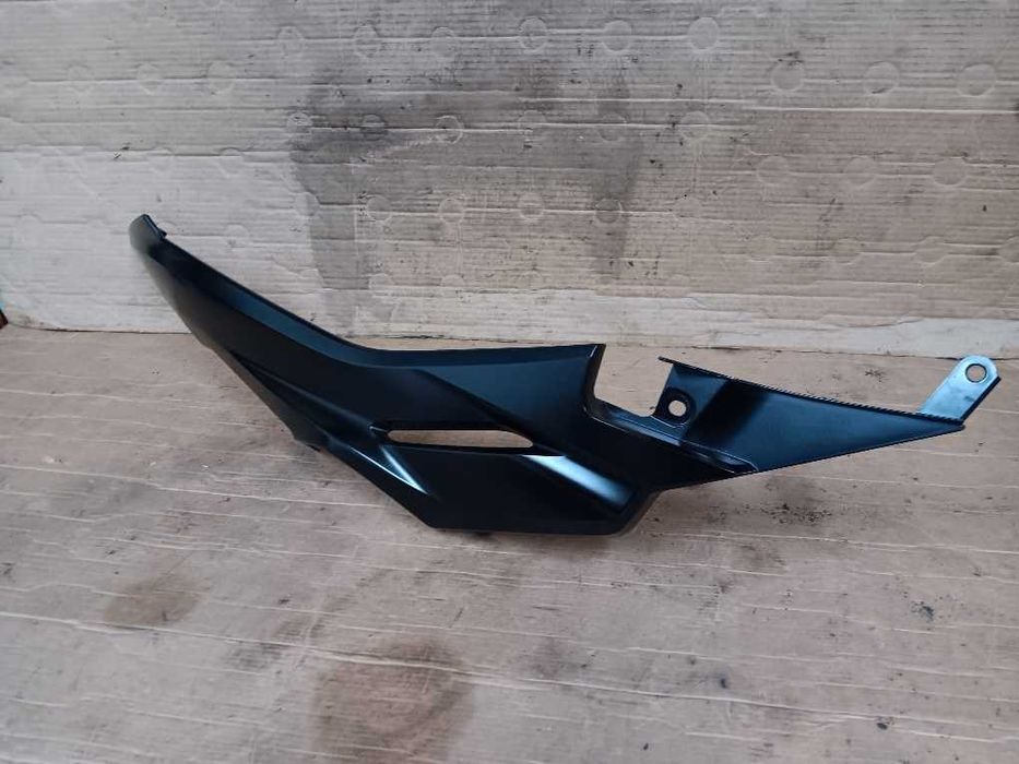 Carenagem inf esq tras Honda NSS125/ 300 / 350 Forza versão 18 a 24