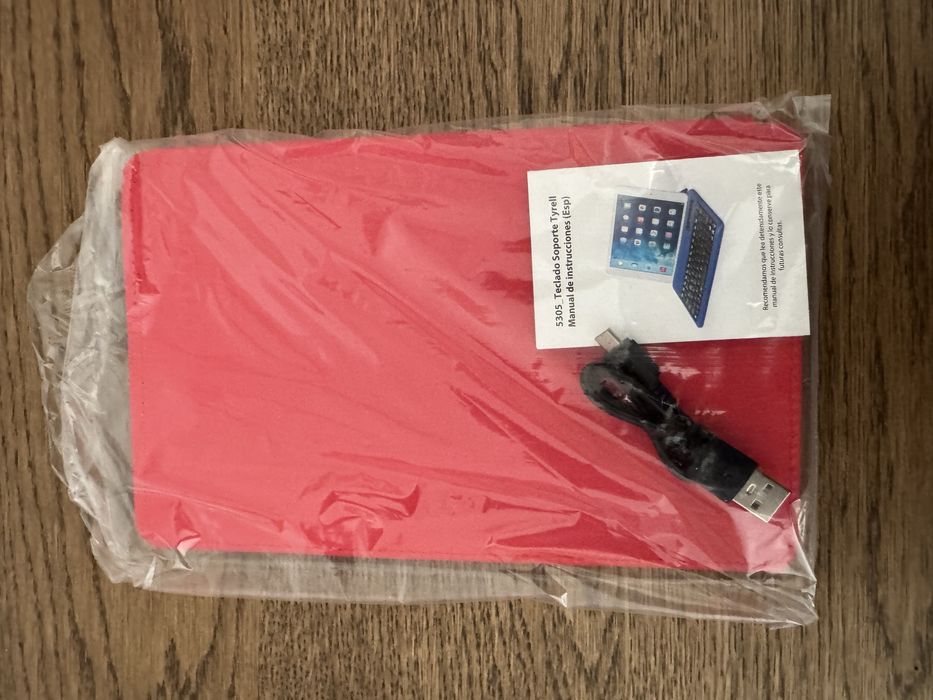 Teclado Novo Bluetooth Universal com Capa/Suporte - Tyrell446818215401902081