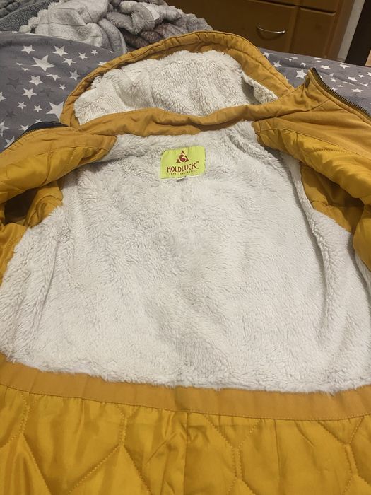 Курточка весняна