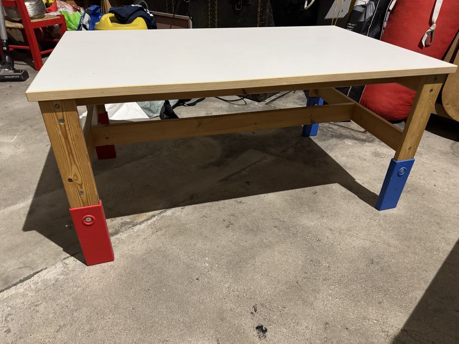 Moveis quarto criança mesa e estante