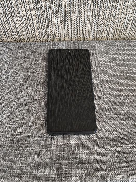 Продам POCO F3 8/256