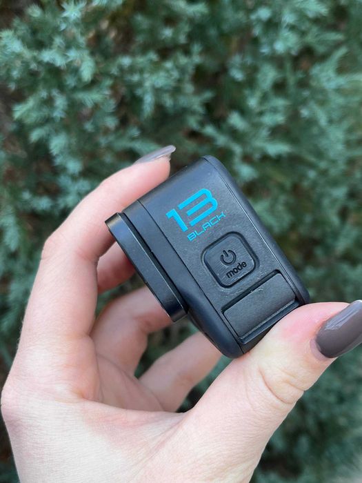 Екшн-камера GoPro Hero 13 в кейсі