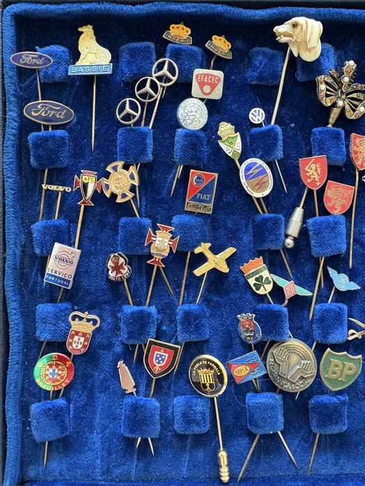 Alfinetes pins varios