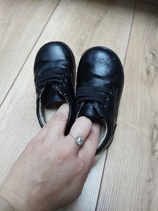 Buciki wizytowe chłopięce 22