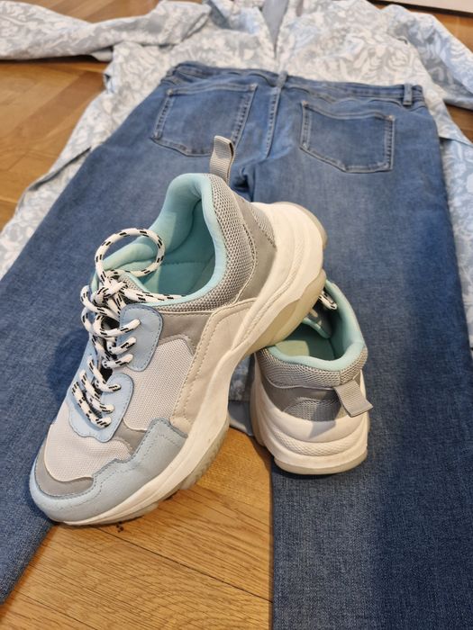 Buty sportowe damskie 40