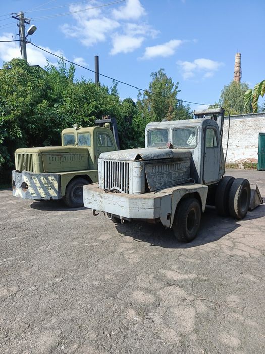 Продаються два Львівські погрузчики