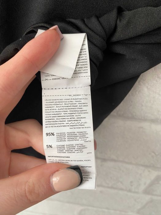 Czarny sportowy crop top Sinsay Gym Hard M – siłownia / trening