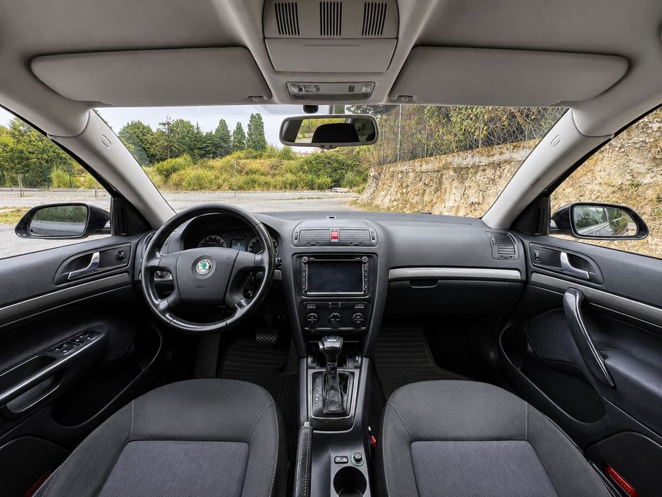 Skoda Octavia Break 1.9 TDI DSG Elegance Nacional