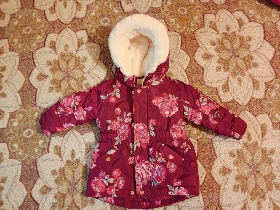 Курточка дівчача