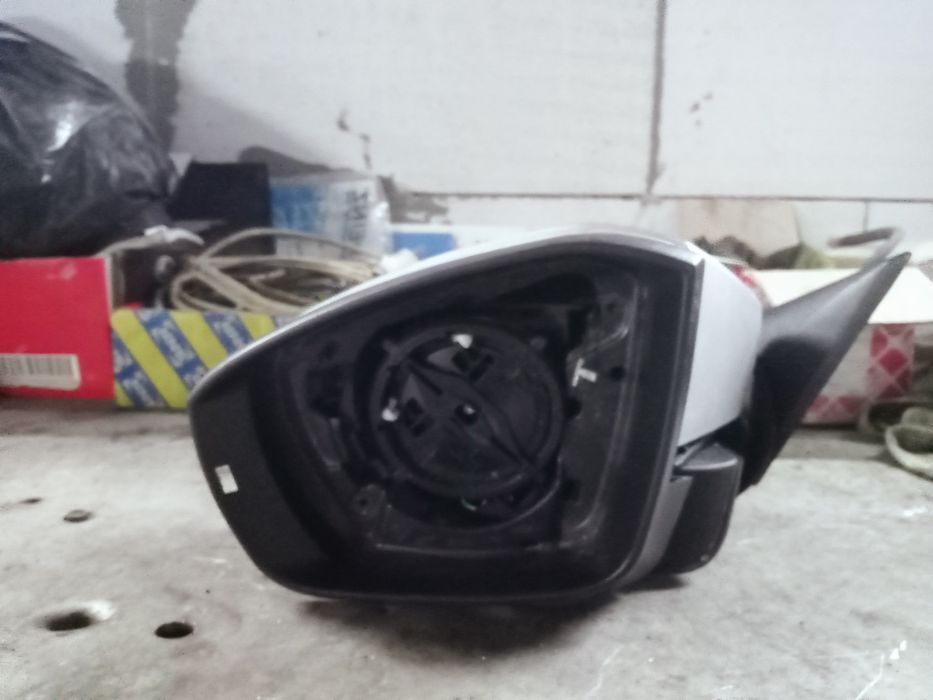 Зеркало боковое левое T-ROC