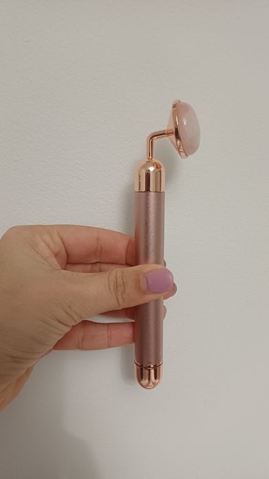 Varinha facial de quartzo rosa H&M (nova)