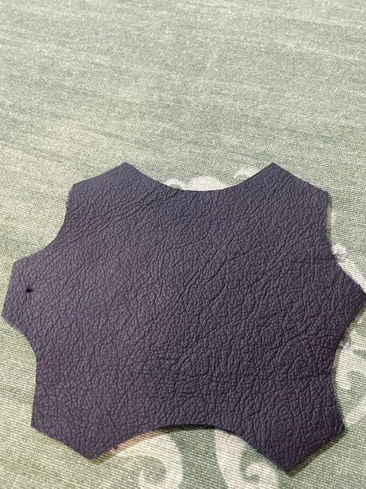 Sofa preto em Pele