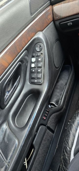 Продам BWM e38 дорест