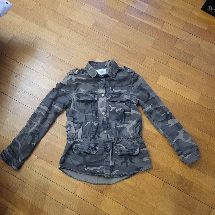 Bluza moro Bershka dla dziecka