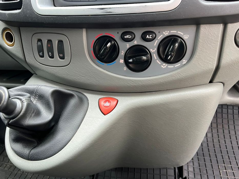 Renault Traffic 2,0 dCi 115 Combi L2H1