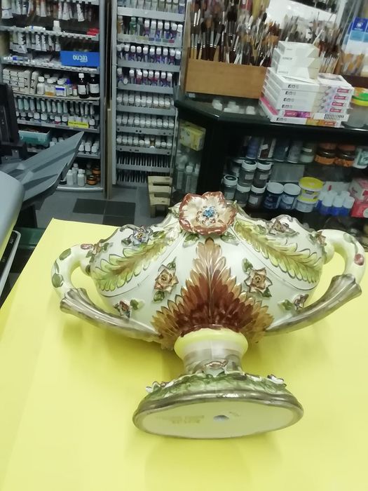 Fruteira pintada á mão