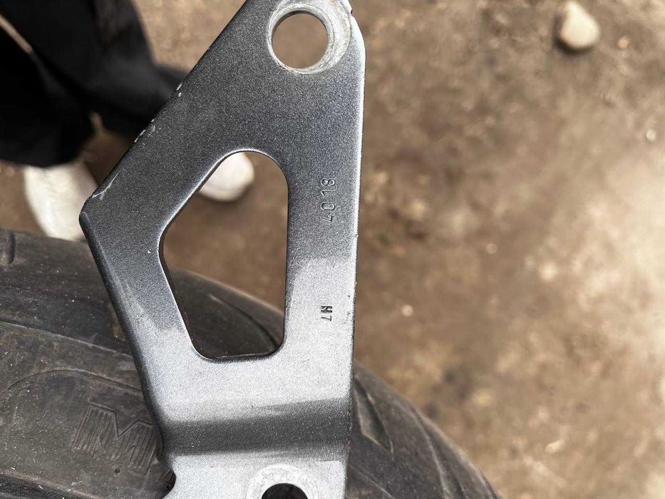 Кранштейни для Тігуан