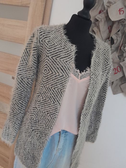 Sweter sweterek kardigan XS 34 XXS 32 włochaty włochacz