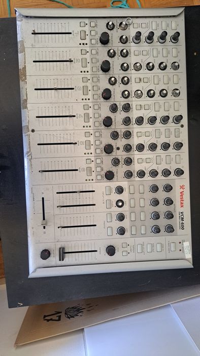 Vestax vcm 600 controlador midi