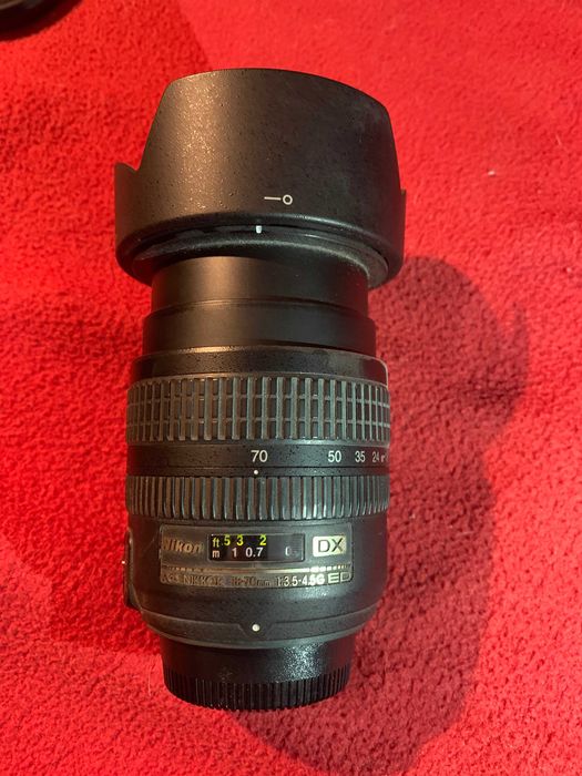 Nikon D90 + lente 18-70mm