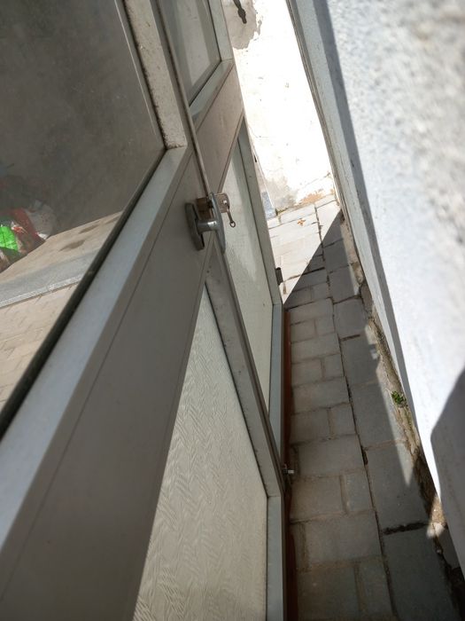 Porta usada de abrir