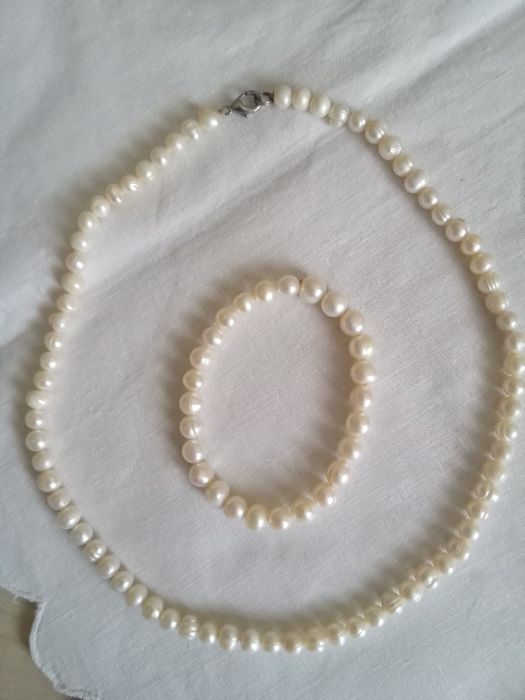 Винтажные бусы из натуоального камня