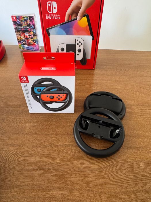 Nintendo Switch Completo com Acessórios Extras - Ainda com garantia