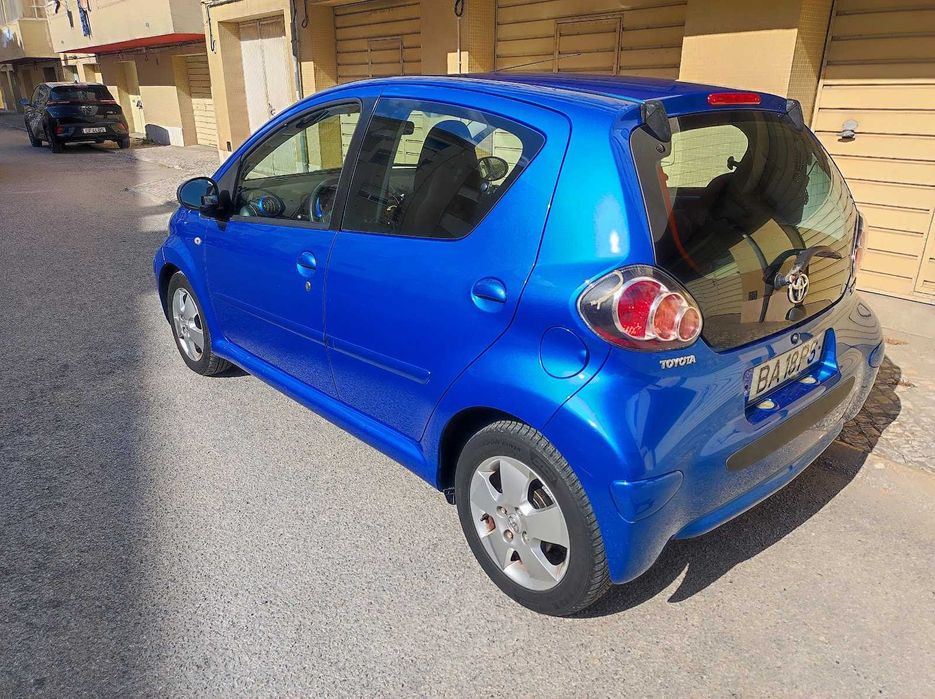 Toyota Aygo 1.0 Gasolina, super económico, 100000km