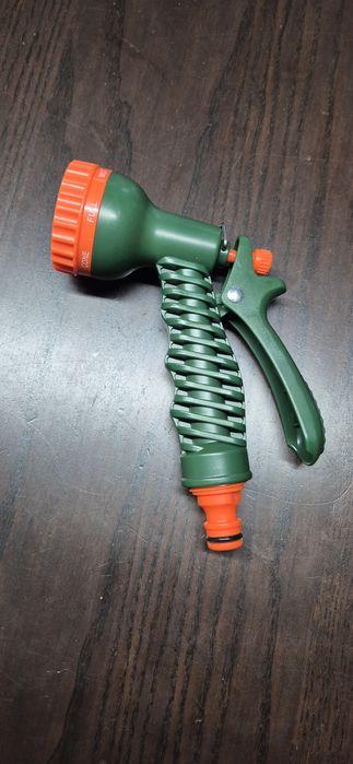 Pistolet zraszajacy