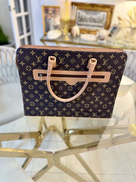 Pasta de trabalho Louis Vuitton , em perfeitas condições.
