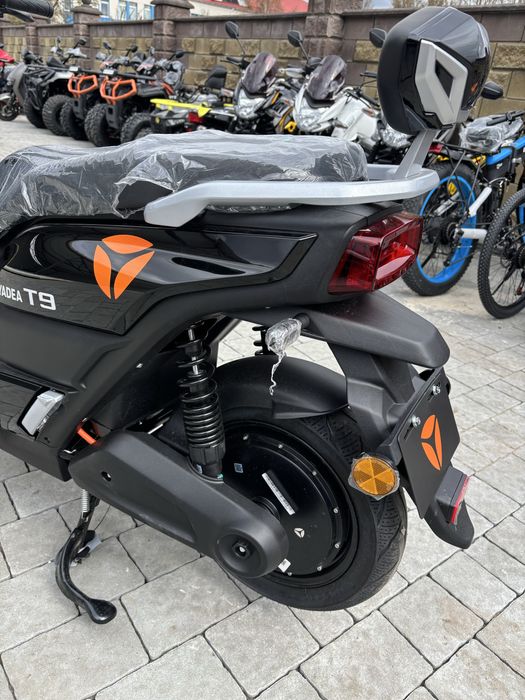 Електроскутер YADEA RN 2100w!графен