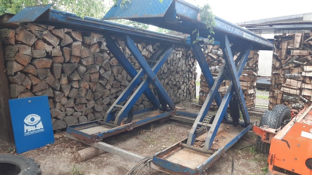 Sprzedam podnośnik samochodowy marki maha 3200kg