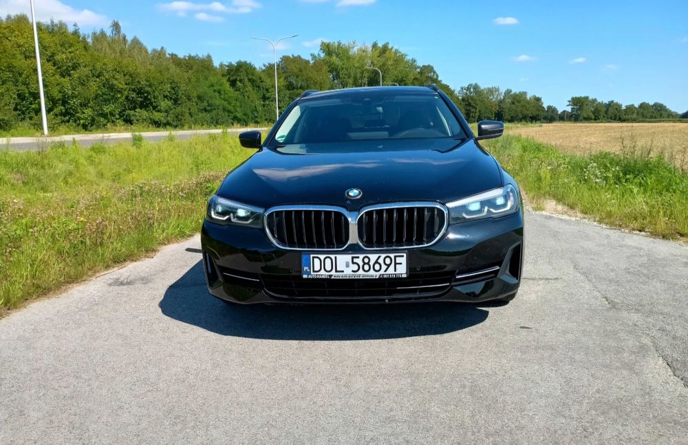 Bmw 520 hybryd  2.0 d .2021r