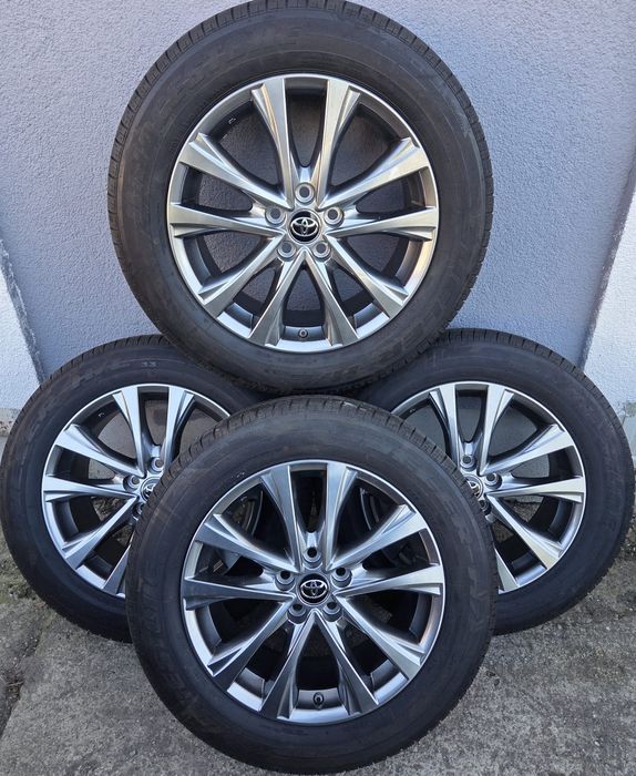 Felgi z oponami letnimi Toyota Rav4 7,5x18 ET45 5x114,3