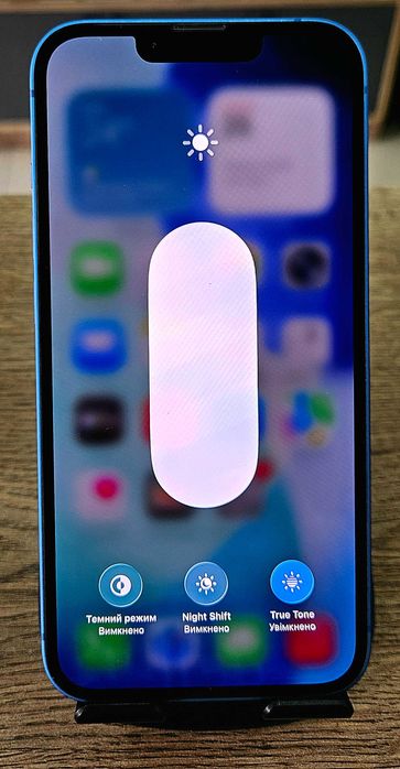 Смартфон iPhone 13 128Gb (АКБ 100%) Neverlock