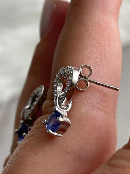 Серьги из серебра 925 пробы с круглым танзанитом 4 мм.