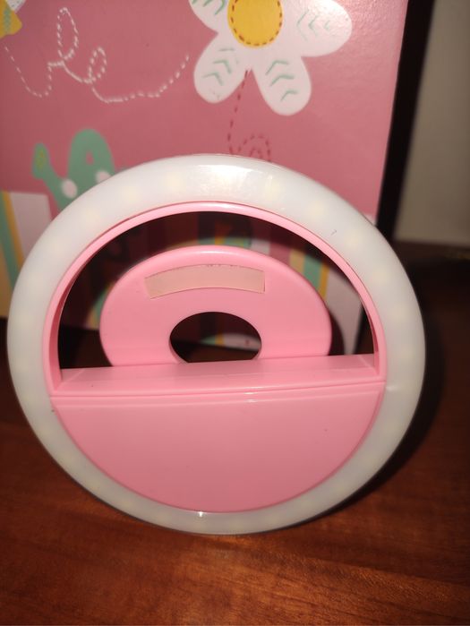 Redondo de luz em cor de rosa