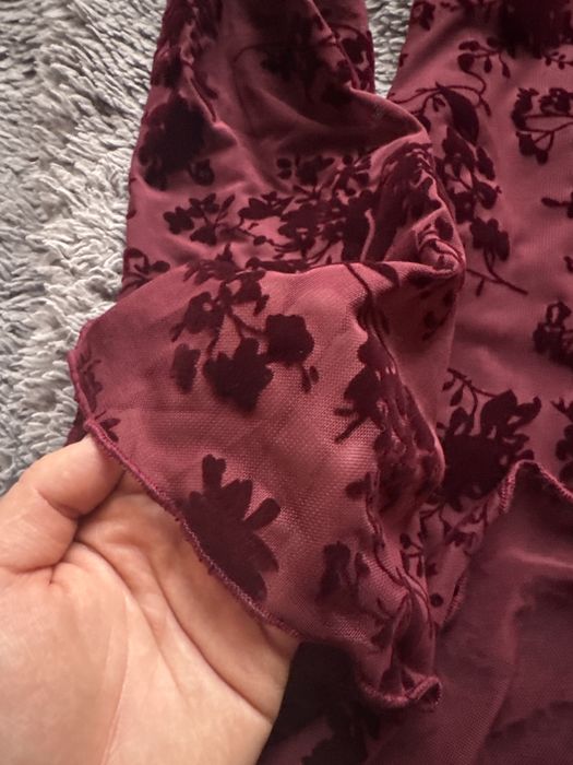 Винна святкова сукня