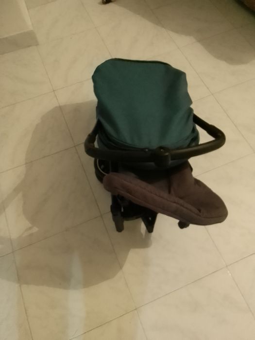 Carrinho para passear criança