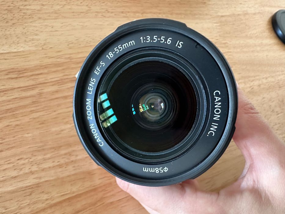 Objectiva Canon EFS 18-55mm f/3.5-5.6 IS