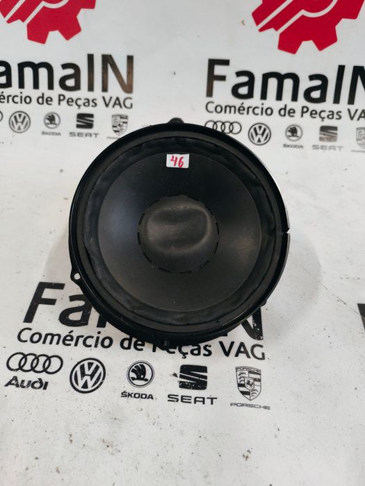 Coluna de Som VW PASSAT B8